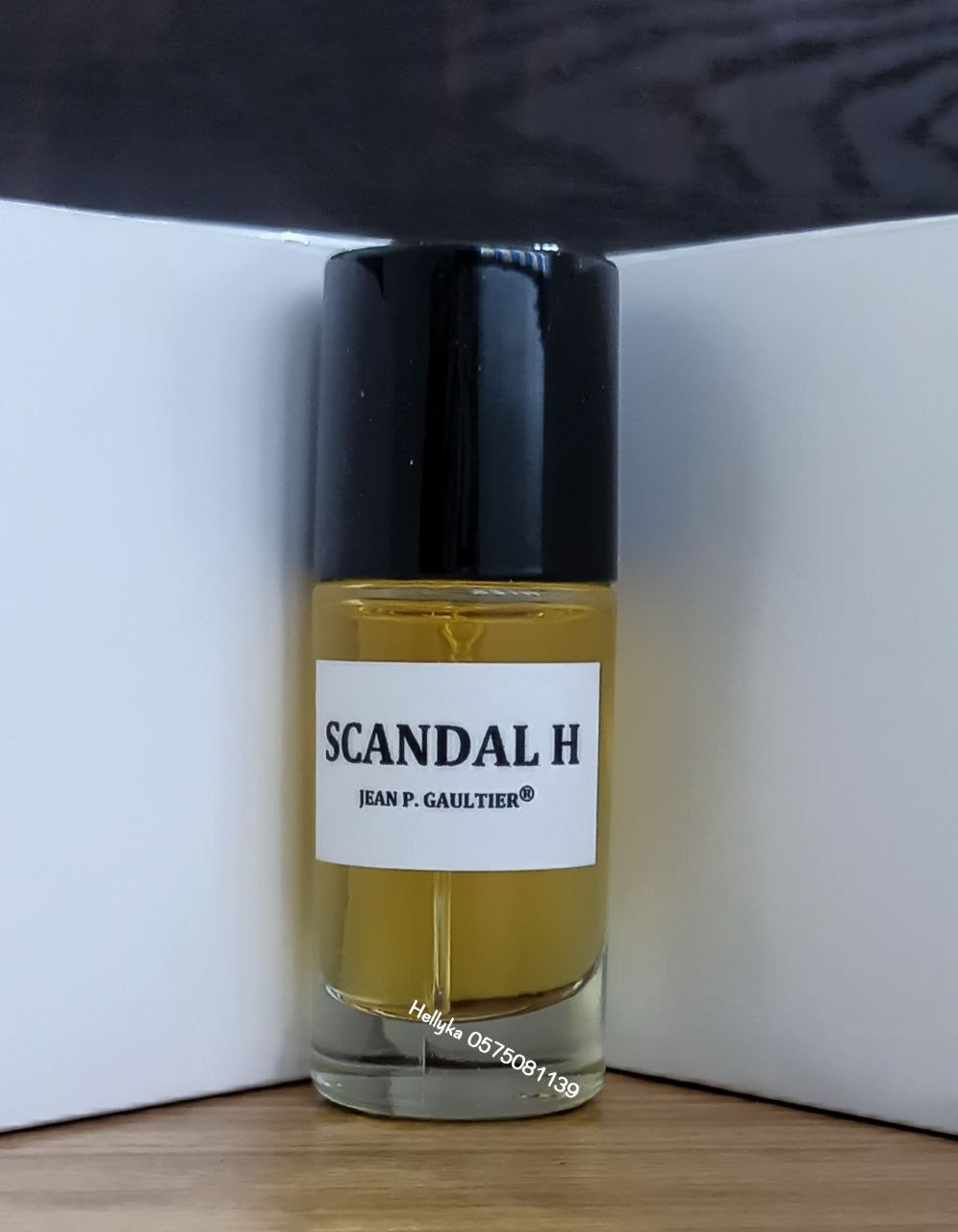 Essence de parfum Scandal Homme (JPG)